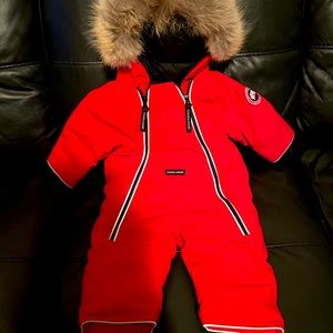 Canada Goose 
Baby’s Lamb Coyote Fur-Trim Down Snowsuit